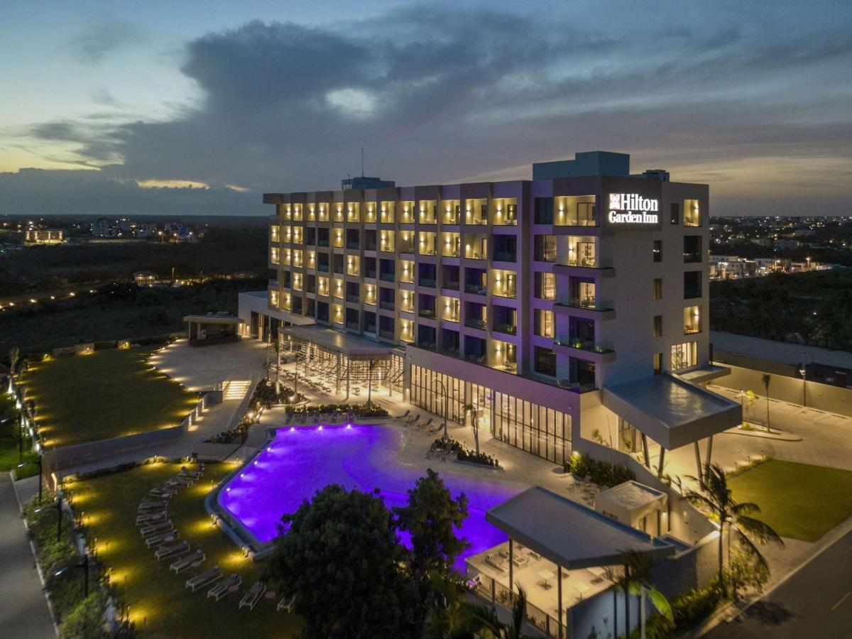 Hilton Garden Inn 라로마나 외부 사진