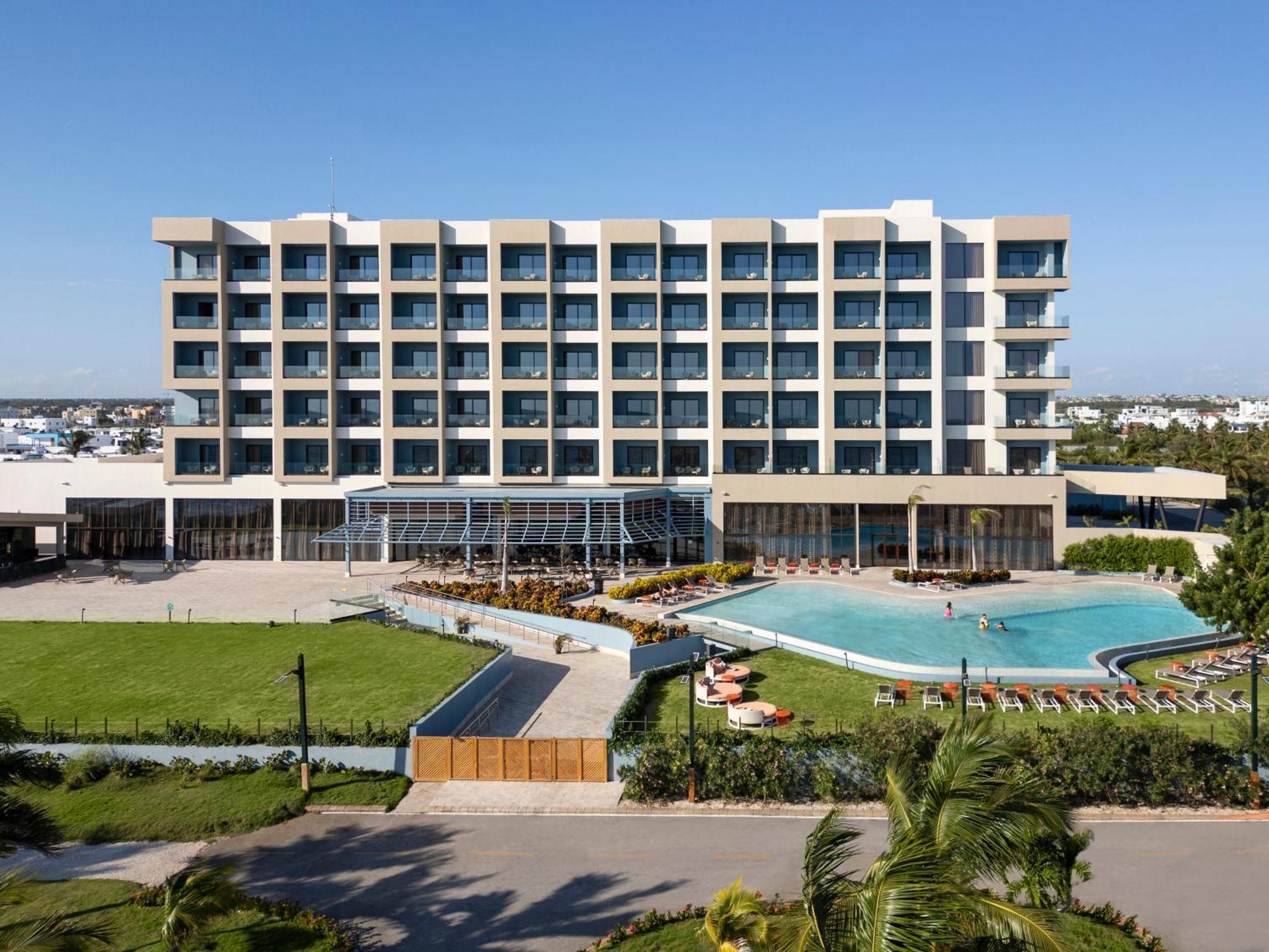 Hilton Garden Inn 라로마나 외부 사진